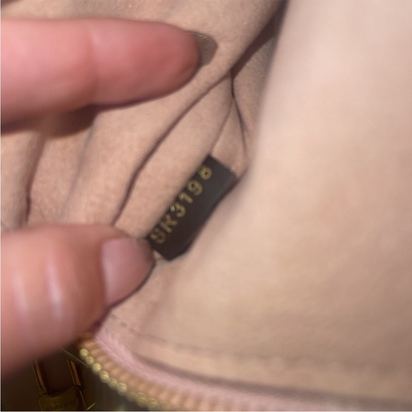 💕Louis Vuitton Damier Brittany💕 - Picture 10 of 11